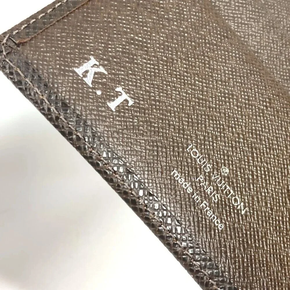 LOUIS VUITTON R20432 Taiga AgendaMM Stationery System Planner Notebook cover